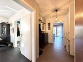 Flur EG mit Blick in die Küche - 4 Zimmer Doppelhaushälfte zum Kaufen in Dissen