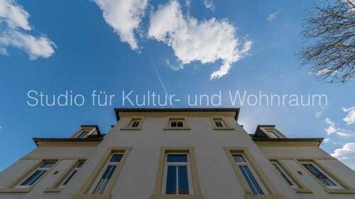 Ab sofort - SfKW - Ab sofort - Gemütliche Dachgeschosswohnung mit Tageslichtbad mit Dusche & Wanne, Gäste-WC