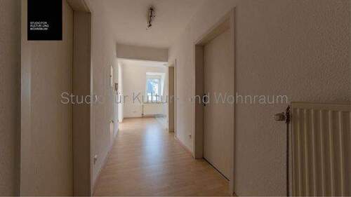 Flur - 2 Zimmer Etagenwohnung zur Miete in Freital