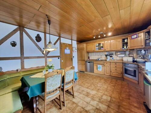 Küche - 9 Zimmer Einfamilienhaus in Lich