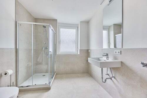 Tageslichtbad mit Handtuchheiz - 