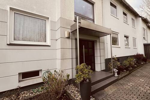 Hauseingang - 3 Zimmer Etagenwohnung zur Miete in Essen