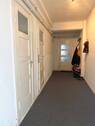 Gemeinschaftsflur (WC links) - 2 Zimmer Etagenwohnung in Kiel