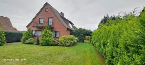 Straßenseite - von Nord-West - Einfamilienhaus mit 150,00 m&sup2; in Buxtehude zum Kaufen