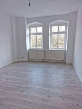 Wohnzimmer - 2 Zimmer Etagenwohnung zur Miete in Chemnitz