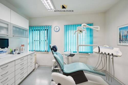 Hier bohrt der Chef selbst... - 