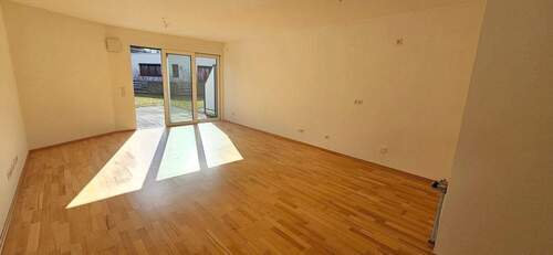 Wohnen - Wohnen mit Flair - Attraktive 2 Zimmer Erdgeschoss Wohnung mit herrlicher Sonnenterassse an der Amberger Altstadt