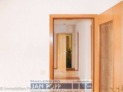 Diele - Etagenwohnung mit 59,60 m&sup2; in Greiz zum Kaufen