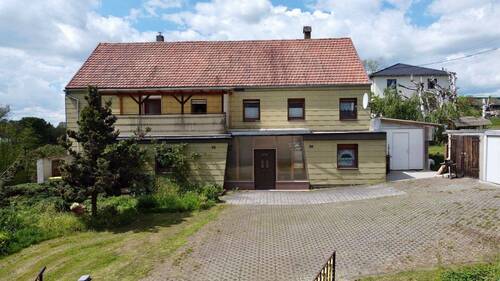 Hofeinfahrt - 1 Zimmer Mehrfamilienhaus, Wohnhaus zum Kaufen in Striegistal