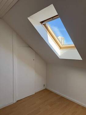 Flur mit Abstellkammer - 