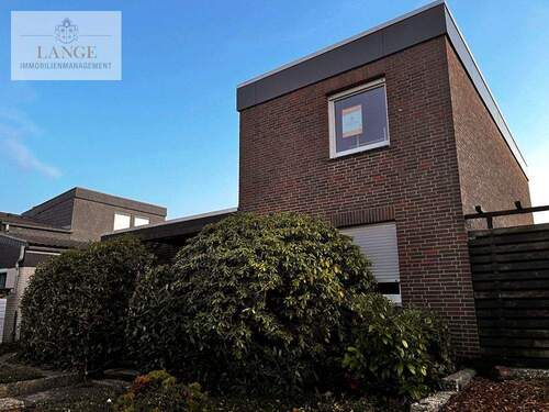 Vorderseite - 6 Zimmer Einfamilienhaus zum Kaufen in Neustadt am Rübenberge