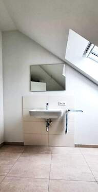 Badezimmer Dachgeschoss - 