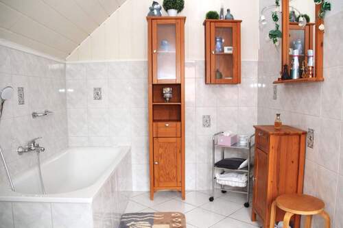 Badezimmer Dachgeschoss - 
