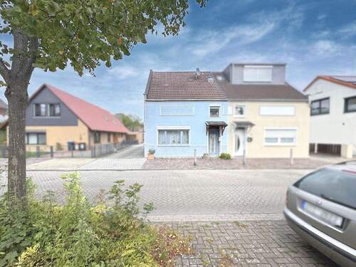 Vorderansicht - 4 Zimmer Doppelhaushälfte zum Kaufen in Wilhelmshaven