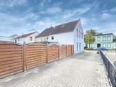 Rückansicht hinten links - 4 Zimmer Doppelhaushälfte in Wilhelmshaven