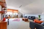 Ansicht 1 Wohnzimmer Dachgeschoss - 