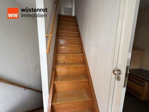 Treppe zum DG - 