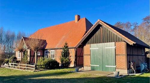 Titelbild - Repräsentatives Einfamilienhaus in einmaliger Lage und traumhaftem Grundstück!