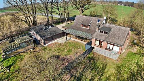 Drohnenansicht - 1 Zimmer Mehrfamilienhaus, Wohnhaus zum Kaufen in Wildeshausen