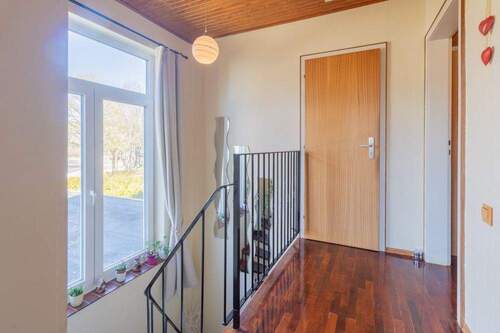 Flur im Obergeschoss - Doppelhaushälfte mit 99,00 m&sup2; in Geesthacht zum Kaufen