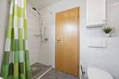 Gäste WC mit Dusche - 