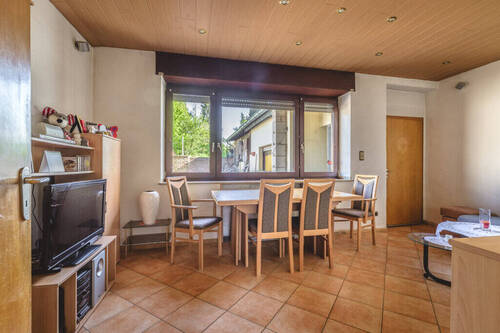 Wohnzimmer - 7 Zimmer Reihenendhaus in Eschweiler
