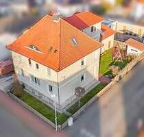 Großzügiges 2-Familienhaus mit Keller, 3 Garagen, Carport und Stellplätzen in Weetzen - Ronnenberg