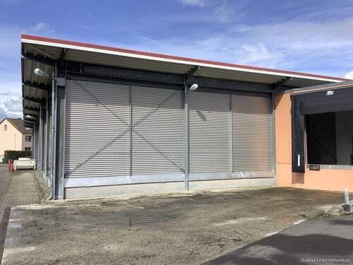 Zufahrt Gebäude 1 - 