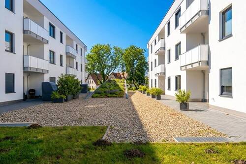 Außen - 3 Zimmer Etagenwohnung zum Kaufen in Kröpelin