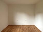 Arbeits- oder Kinderzimmer - 