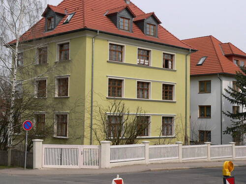 Ansicht von Südwest, Wohnräume - Repräsentatives Vierfamilienhaus in ruhiger Anliegerstraße in Gotha-West