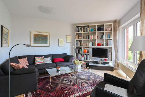 Wohnzimmer - 7 Zimmer Doppelhaushälfte zum Kaufen in Bielefeld
