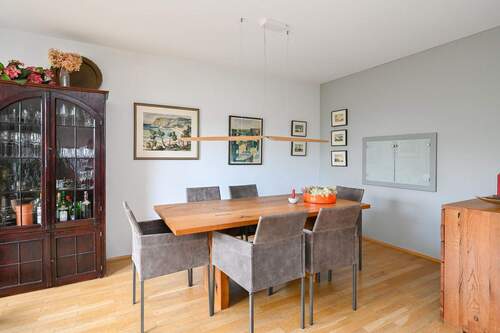 Esszimmer - 7 Zimmer Doppelhaushälfte in Bielefeld