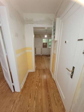 Einblick Flur - 2 Zimmer Etagenwohnung zur Miete in Hamburg