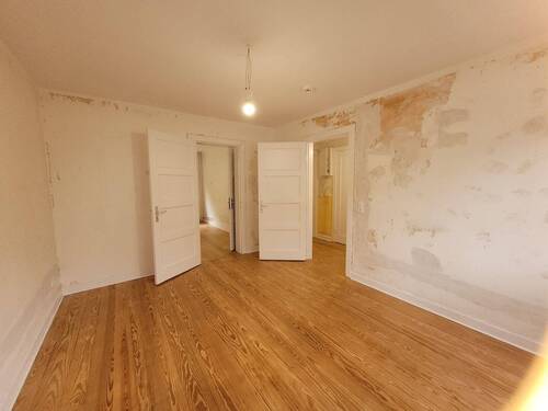 Einblick Wohnzimmer Bild 2 - 