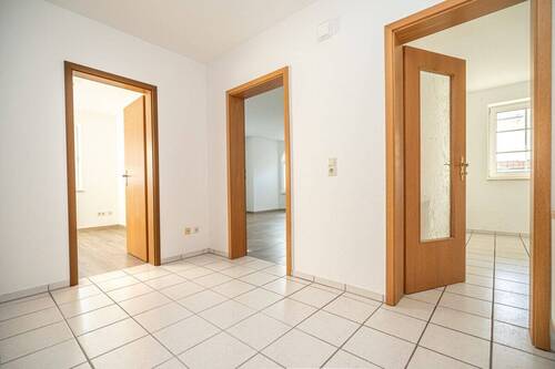 Flur - Etagenwohnung mit 96,00 m² in Bad Zwischenahn zur Miete