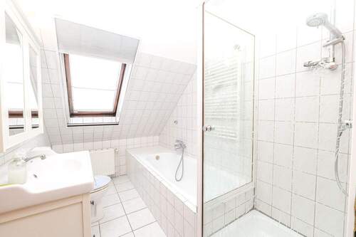 Badezimmer - 3 Zimmer Etagenwohnung in Hollern-Twielenfleth