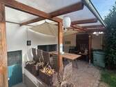 Überdachte Terrasse mit Kellerzugang - 