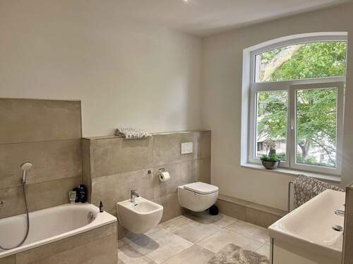 Tageslicht - Wannenbad - Einfamilienhaus mit 175,00 m&sup2; in Köln zum Kaufen