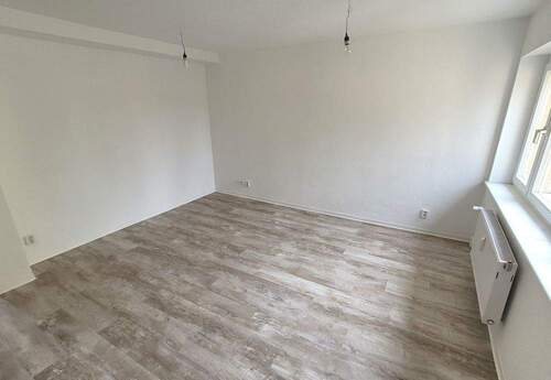 Wohn-und Eingangsbereich - 3 Zimmer Etagenwohnung zur Miete in Fürstenwalde