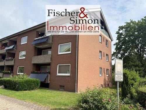 K-1 - Nienburg OT Erichshagen-frei werdende, helle 3 Zi. Whg. mit Loggia und PKW-Einstellplatz im 1.OG