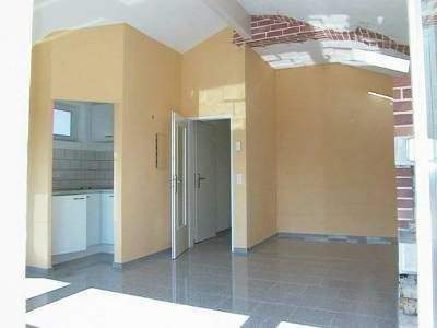 Wohnzimmer (jetzt weiss) - 2 Zimmer Etagenwohnung in Immenstaad am Bodensee