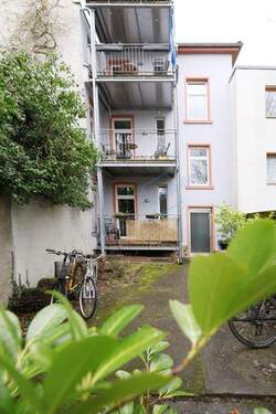 HAUSANSICHT INNENHOF - 