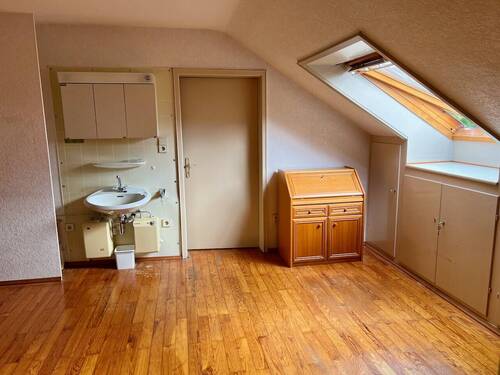Zimmer 1 im Dachgeschoss - 