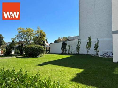 Grünanlage vor dem Haus - 