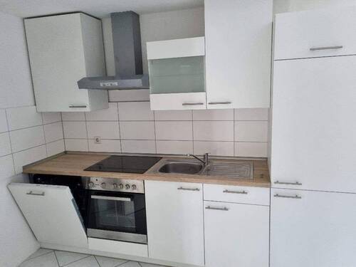 20231205_120047_resized.jpg - Schöne 3 Raumwohnung mit Einbauküche