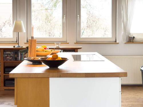 Detailansicht Kochinsel - Etagenwohnung mit 98,00 m² in Seddiner See zum Kaufen