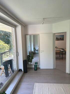 Schlafzimmer_Türseite.jpeg - 