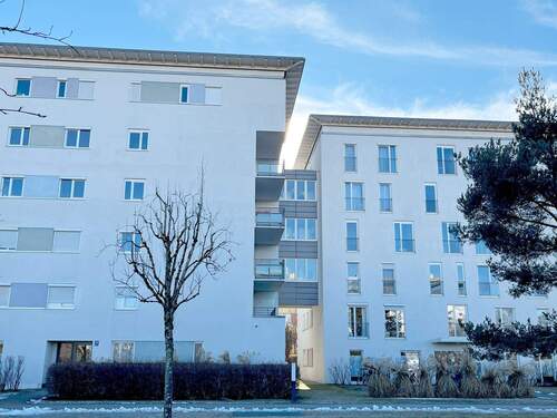 Innenhofansicht des Mehrfamilienhauses - 