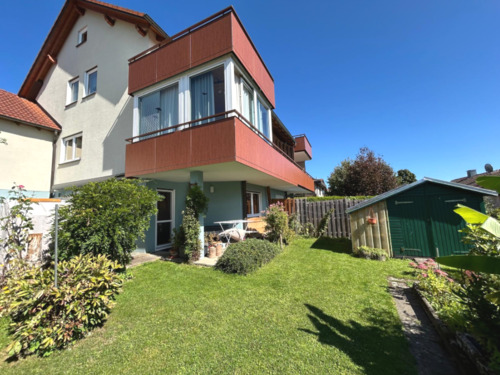 Hausansicht - Verkauf einer Doppelhaushälfte in toller Südlage mit Alpensicht.